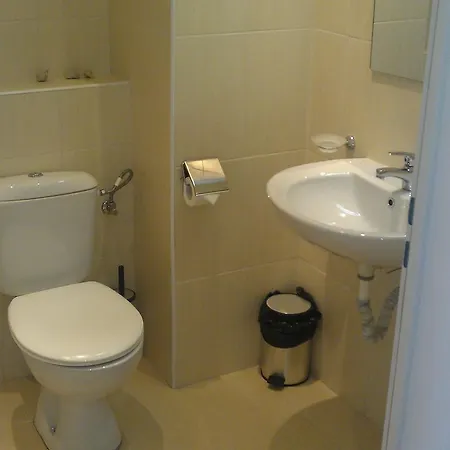 Prima 1 Aparthotel 2*