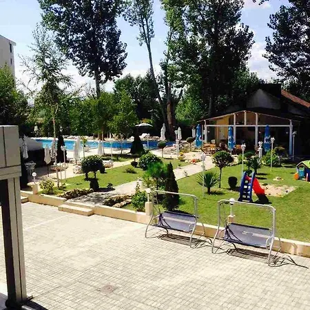 Апартхотел Prima 1 2*